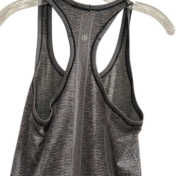 Lululemon Women's Black Swiftly Tech Racerback Tank Top Size 6 - Picture 4 of 10